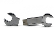 Metal Usb do de alta capacidade da forma da chave inglesa, uso de prata de Covenient da movimentação da pena 64g 2,0